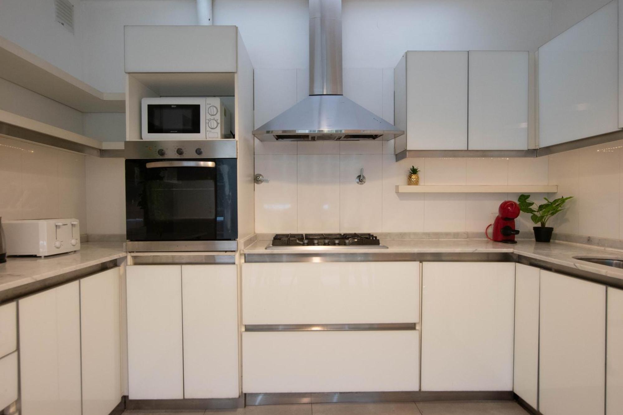 Fliphaus Salvador 5500 - 3 Bd Pool & Bbq Hotel - Buenos Aires — Photos 1